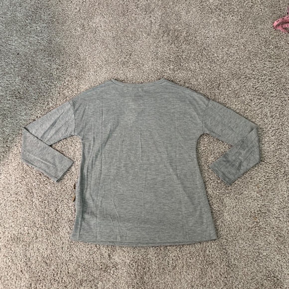 Peyton Bre Ruched with  Side Buttons Top Sizes 12 - Picture 6 of 7